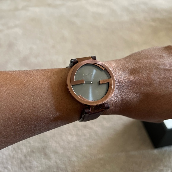 Gucci Interlocking Iconic Bezel Rose Gold-Tone Men's Watch - Picture 2 of 5